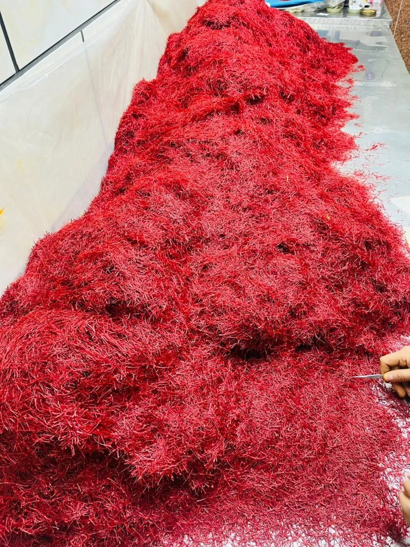 خرید زعفران سوپر نگین پرسی صادراتی فله ای
